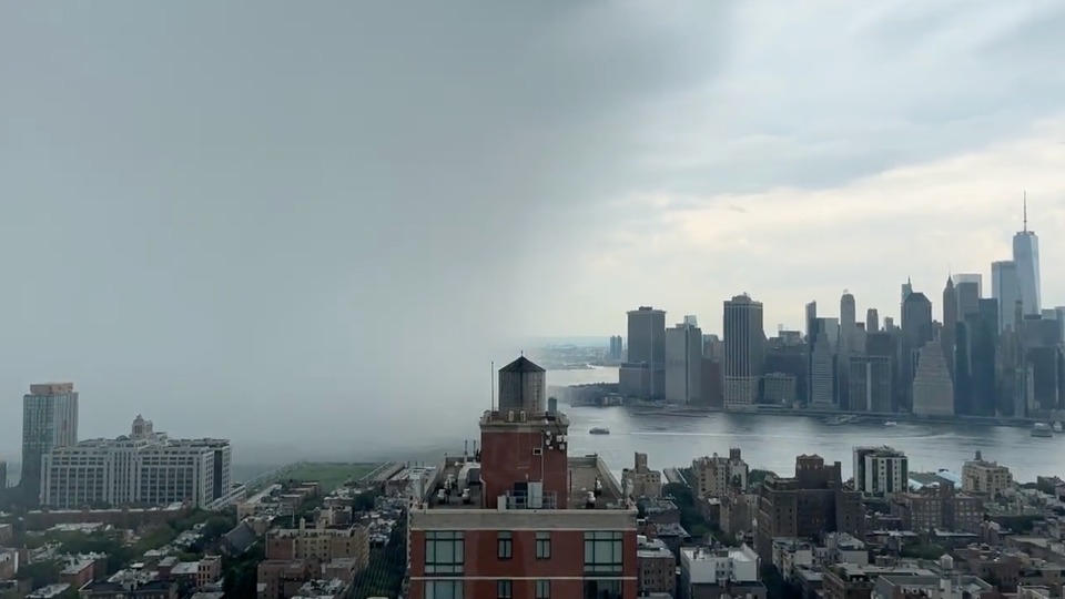 Timelapse Shows Wall of Rain Descending on Lower Manhattan | WeatherBug