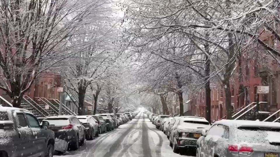 Winter Storm Brings Heavy Snow to New York WeatherBug