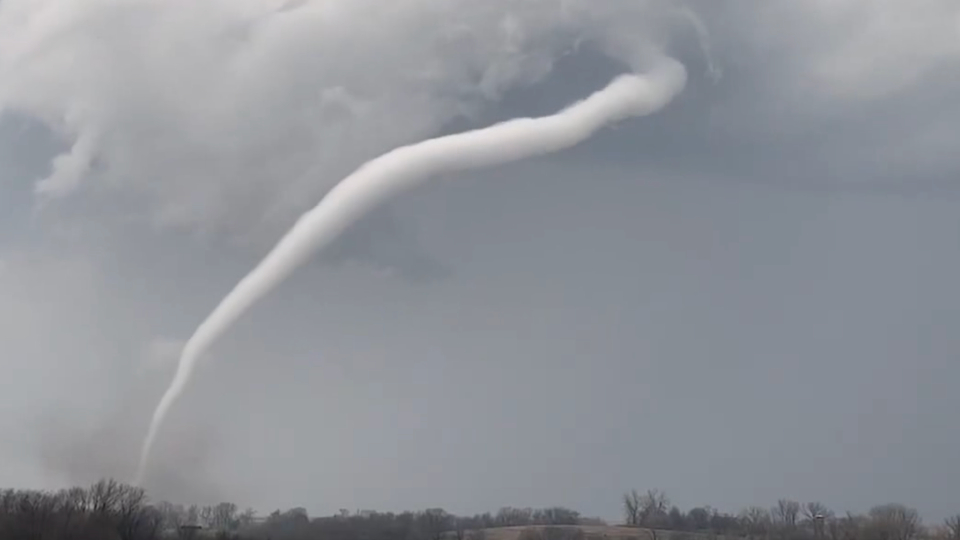 Rope Like Tornado Rips Through Central Iowa WeatherBug