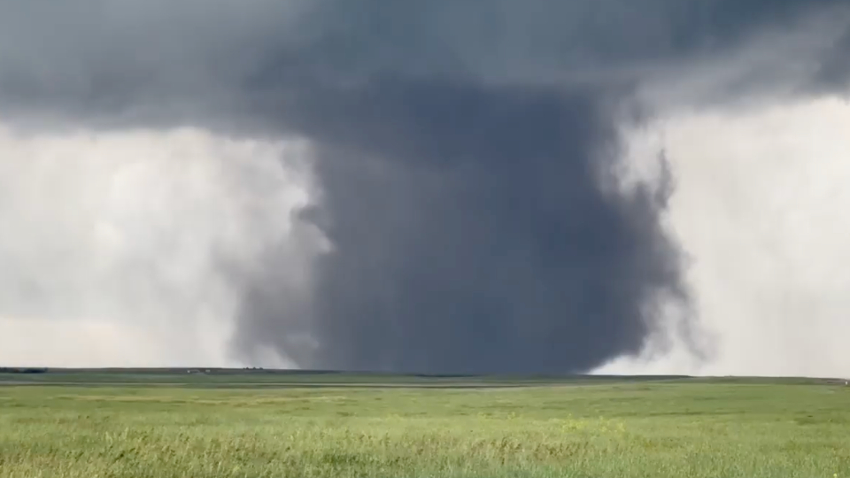 Large Tornado Spins in Nebraska WeatherBug