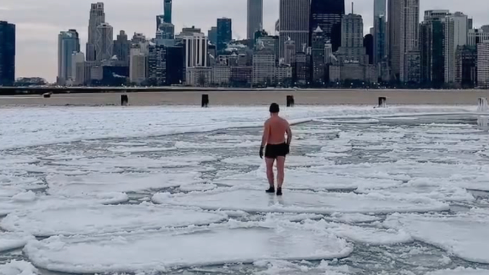 Chicago Man Takes a Stroll on Ice Pancakes WeatherBug