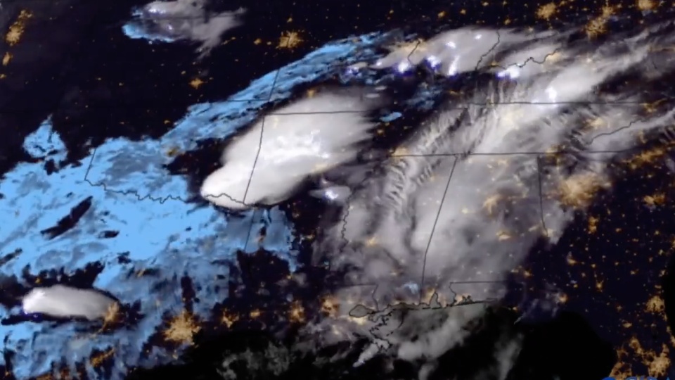 Damaging Storms Plow Across Southern Plains | WeatherBug