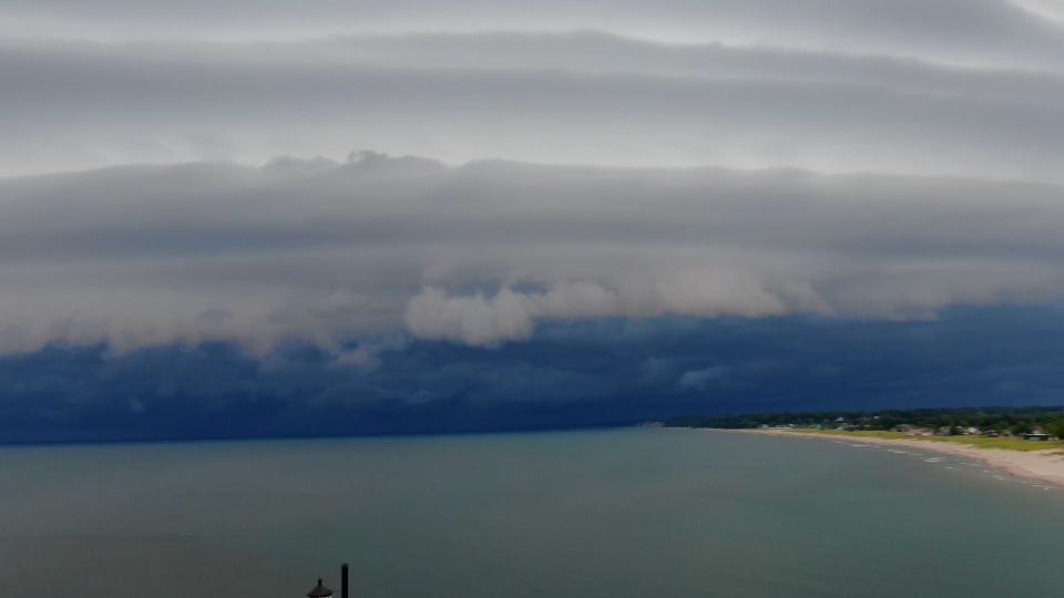 Massive Shelf Cloud Stretches Across Lake Michigan | WeatherBug