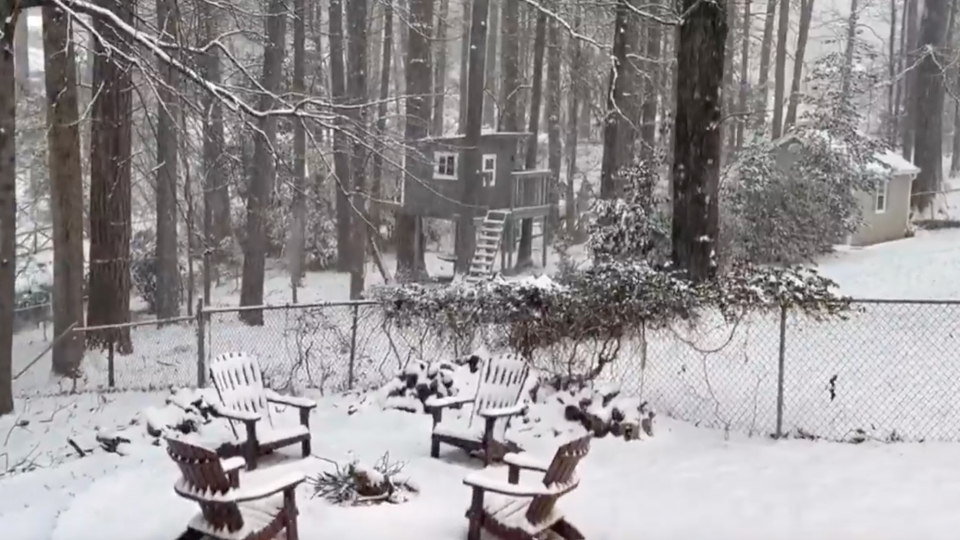 Atlanta Area Sees First Snow in Years | WeatherBug