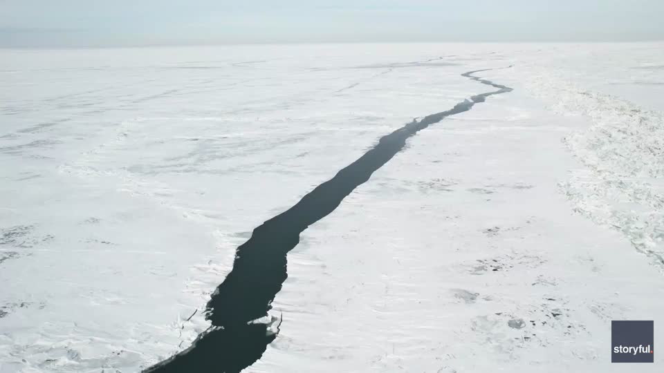 Massive Ice Crack on Lake Erie | WeatherBug
