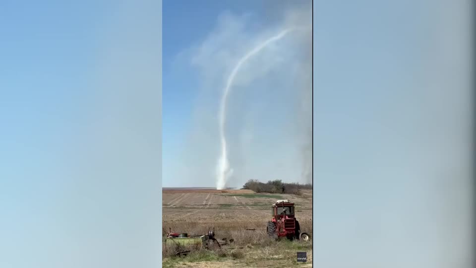 Smoke Whirl Towers Over Rural Kansas | WeatherBug