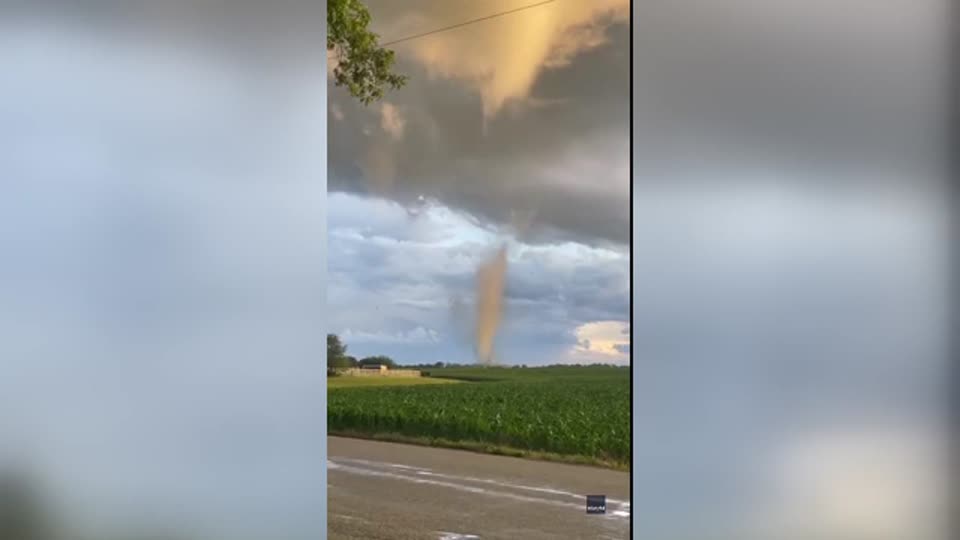 Funnel Cloud Forms in Western Indiana | WeatherBug
