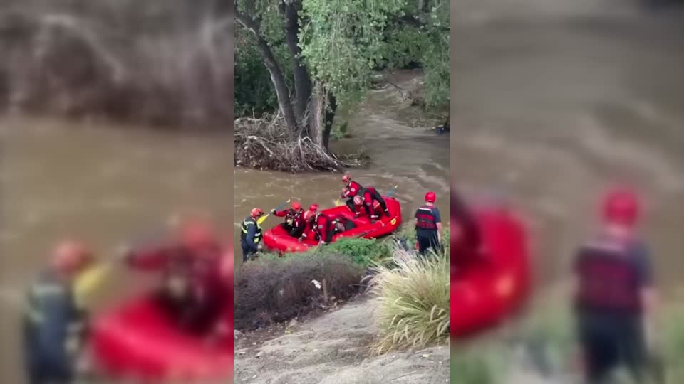 2 Women and 4 Dogs Rescued From Rising River | WeatherBug